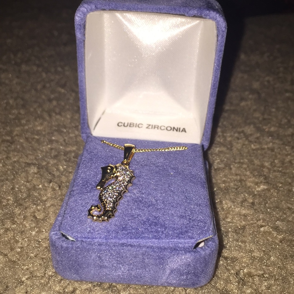 Sea horse necklace